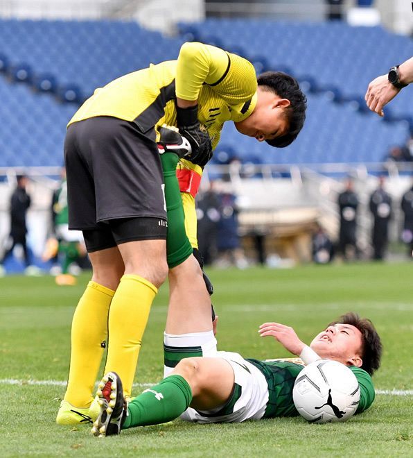 高校サッカー 山梨学院が青森山田をpk戦で破り １１年ぶり２度目の日本一 東京新聞 Tokyo Web