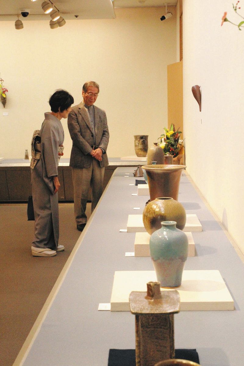 現代の名工が高崎で個展 安中の青木昇さん、円熟の自性寺焼：東京新聞
