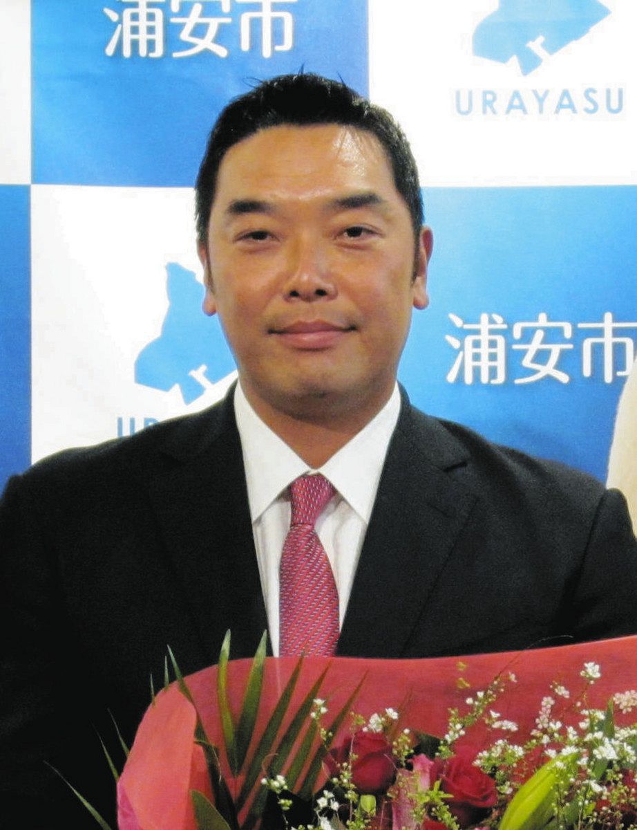 浦安の陸上競技場を天然芝に 内田市長表明 5千人収容目標に29年度開場