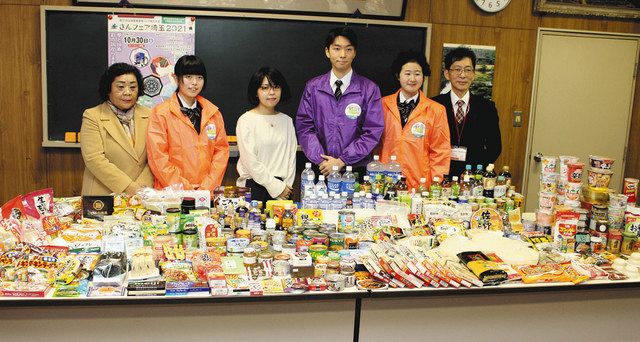 困窮家庭の子へ 思いやりの食料 「フードドライブ」に県立20校の高校生が参加 - 東京新聞
