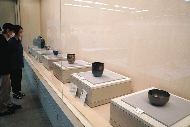 北区ゆかりの工芸作家展 人間国宝・奥山さんら 19人の香炉や花器：東京