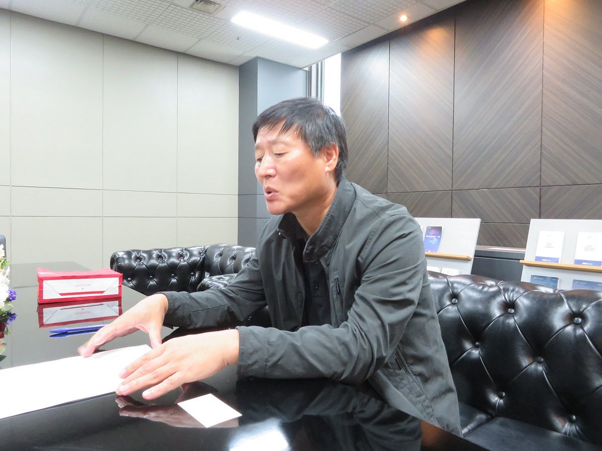 국가안보전략연구소(INSS) 김광진 북한인권연구센터장이 북한의 인권 문제에 대해 논의하고 있다.  INSS의 Yasunobu Shirouchi가 찍은 사진.