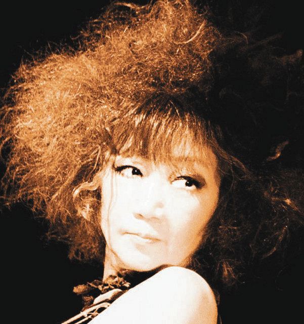 中山ラビさん死去 シンガー・ソングライター： …