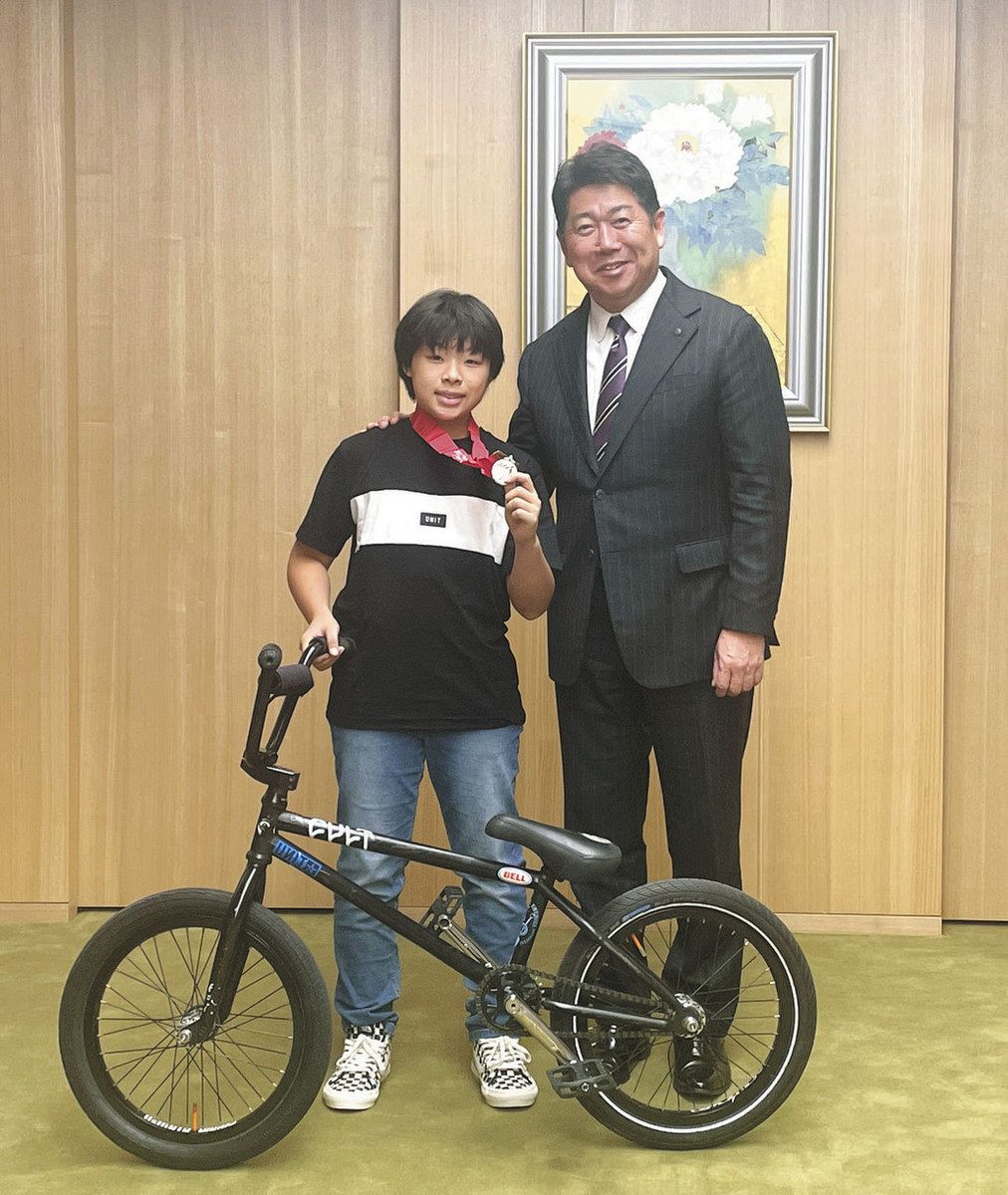 BMX全日本大会で準優勝 中原中1年・神保さんが川崎市長に報告：東京新聞 TOKYO Web