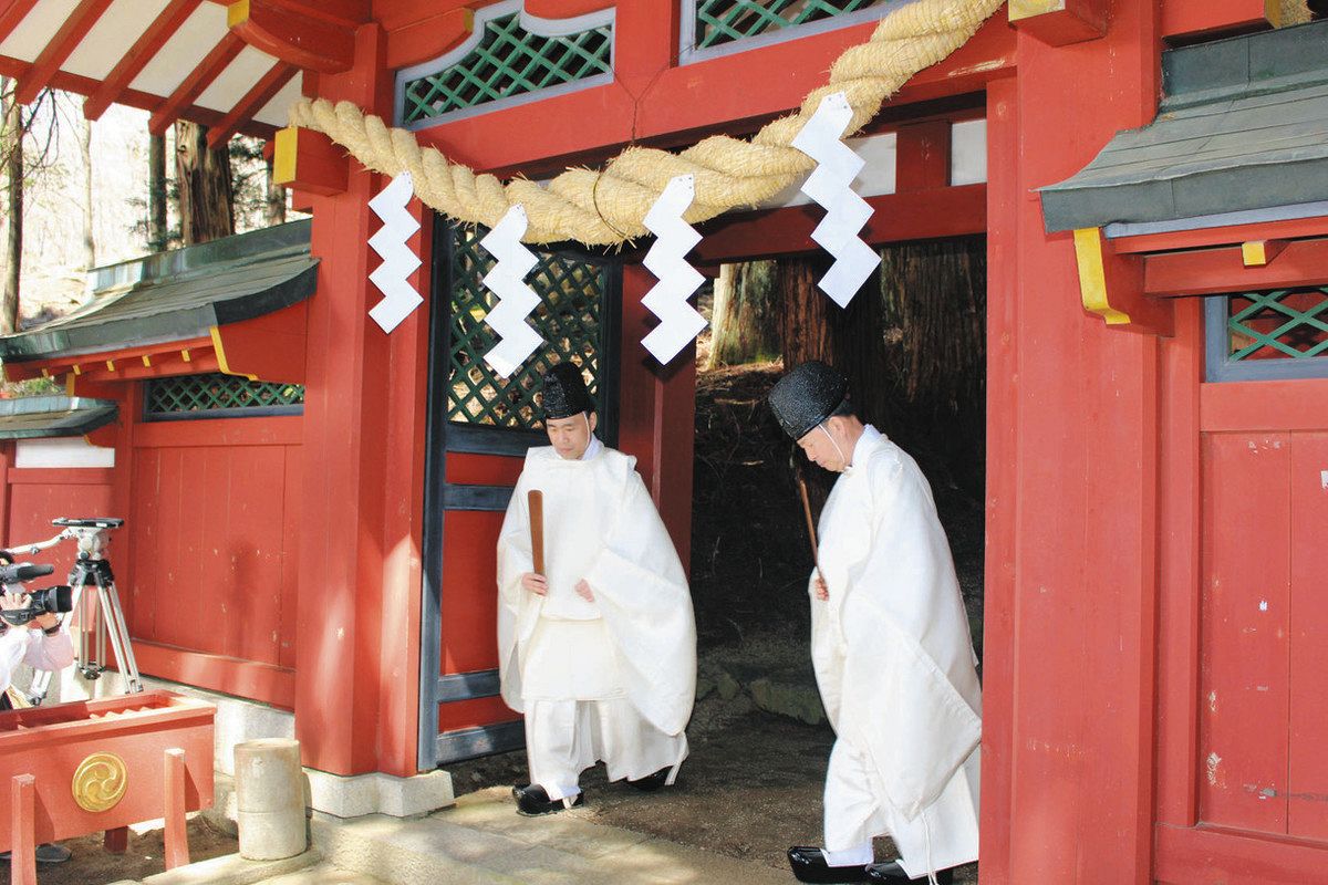 日光二荒山神社中宮祠で「開山祭」 登山客や住民の安全を祈願：東京新聞 TOKYO Web