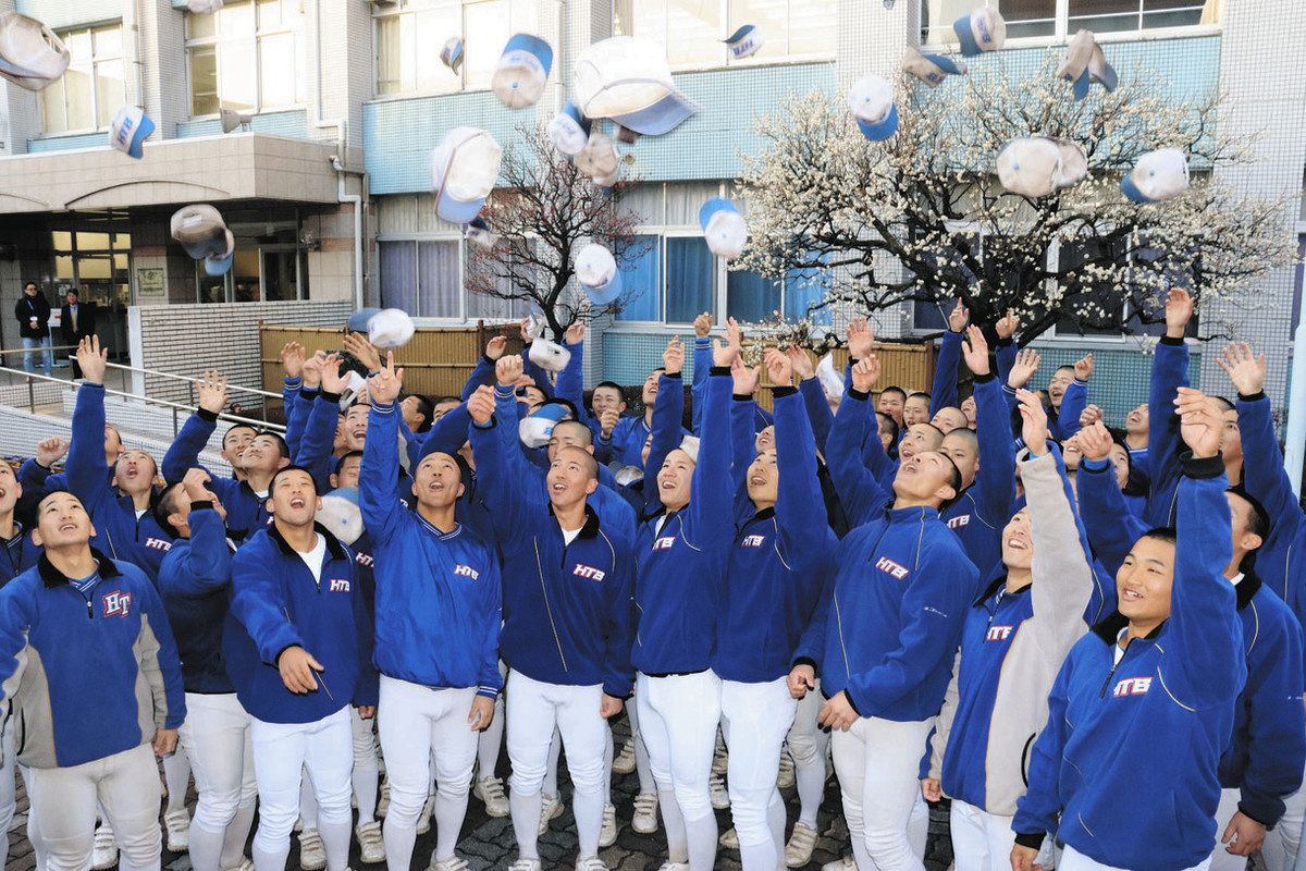 花咲徳栄、センバツ出場 喜び爆発 6年ぶり切符 「長打力 生かし一丸