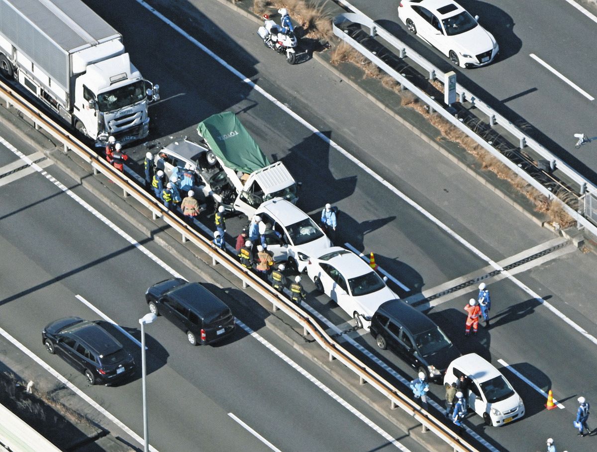 高速 道路 事故 今日
