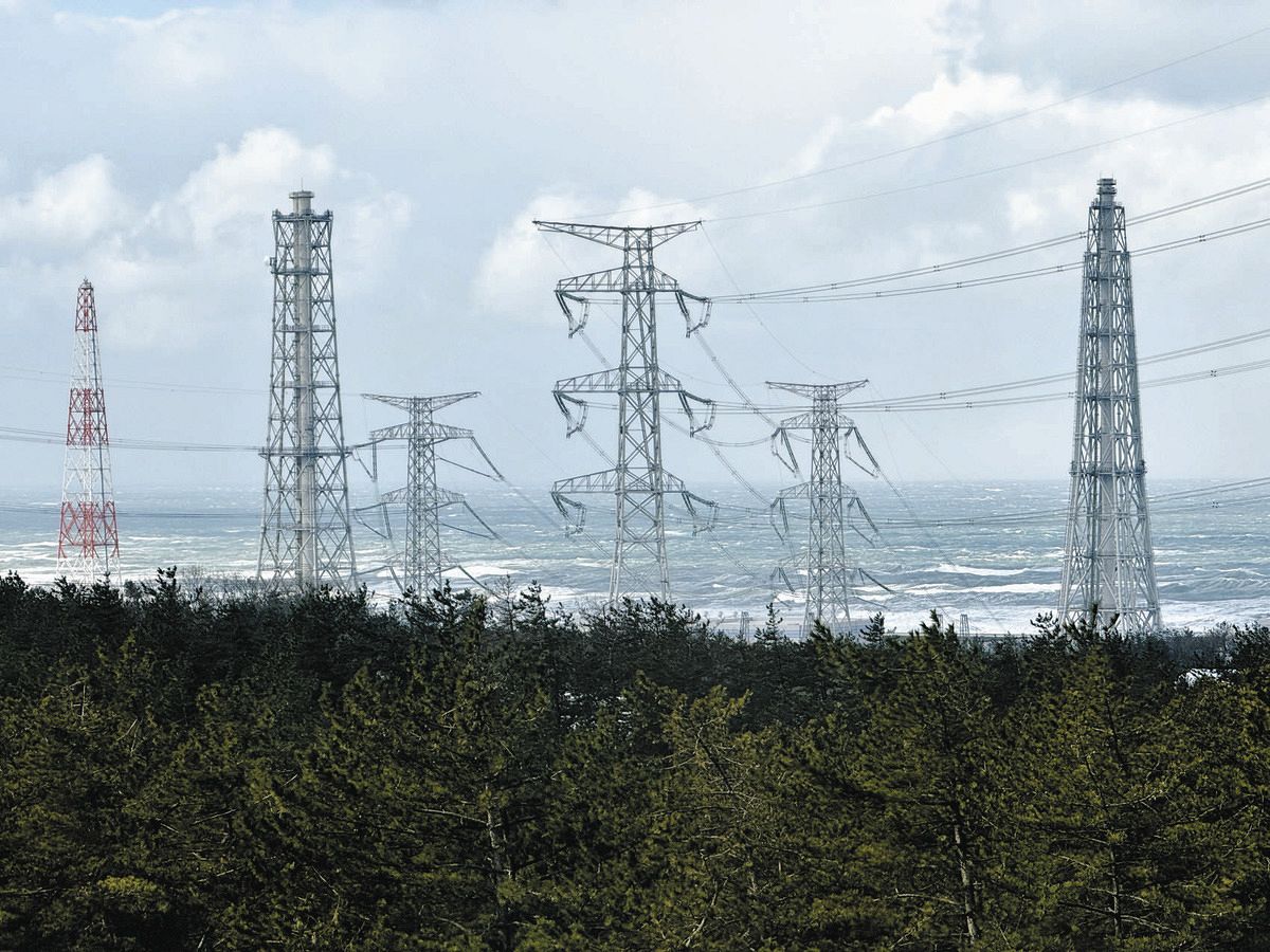 新潟県議会、「原発再稼働容認」の花角英世知事に信任決議 柏崎刈羽にゴーサイン 23日にも公式に伝達か：東京新聞デジタル