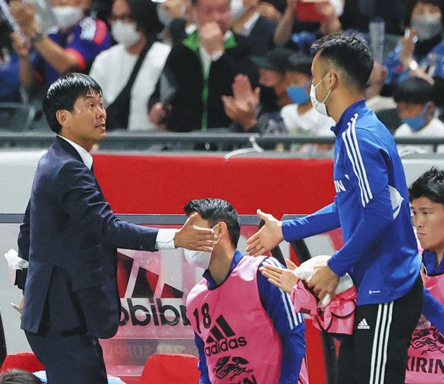 地震から4年越しのサッカー日本代表戦 一生 恩を忘れない 森保監督と札幌のホテルマンの感慨とは 東京新聞 Tokyo Web