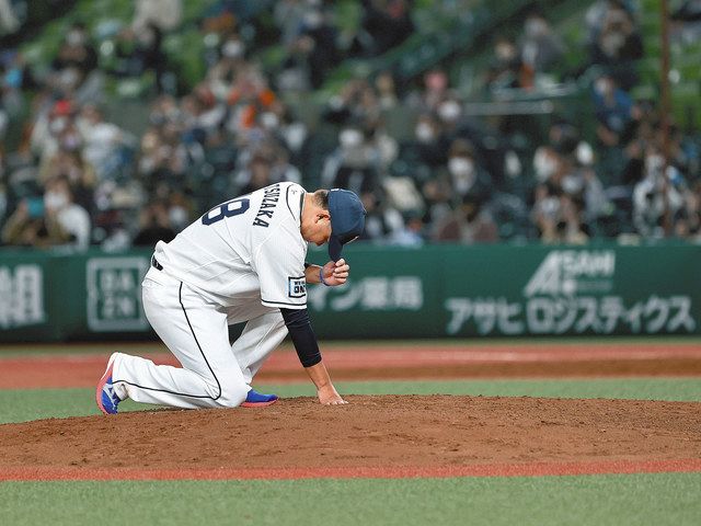 平成の怪物 松坂大輔 背番号 18 で惜別の5球 しびれる右手で最速118キロ 完全燃焼 東京新聞 Tokyo Web