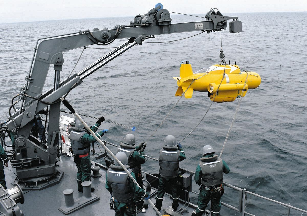 任天堂 トランプ 海上自衛隊 さがみ 日立造船 自衛隊向けの巨大なFRP船