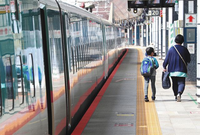 新型コロナ 戻ってきても非日常 ｕターン混雑なく 駅 空港など閑散 東京新聞 Tokyo Web