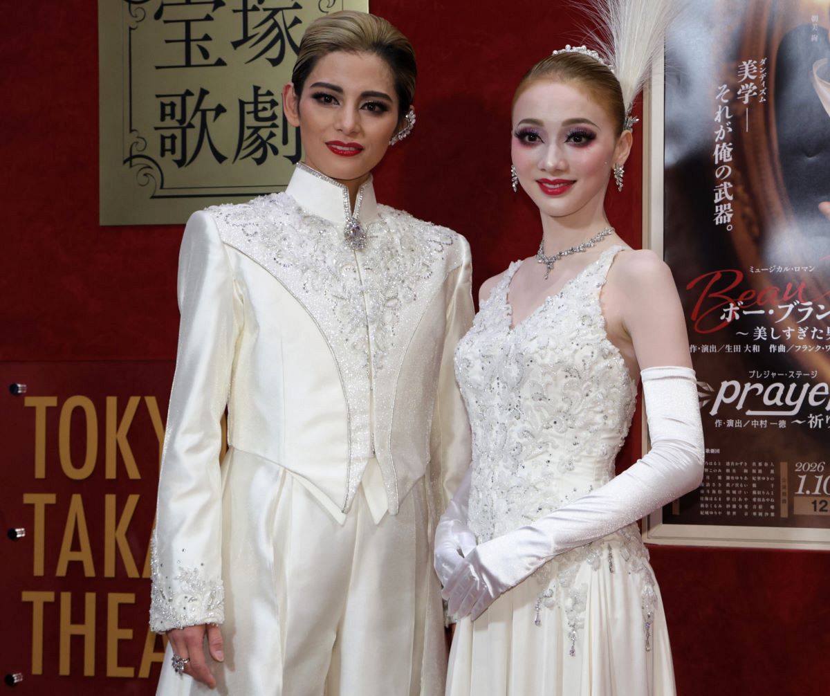 夢白あや 娘役トップ夢白あや「1日1日大切にしたい」 宝塚雪組「ボー