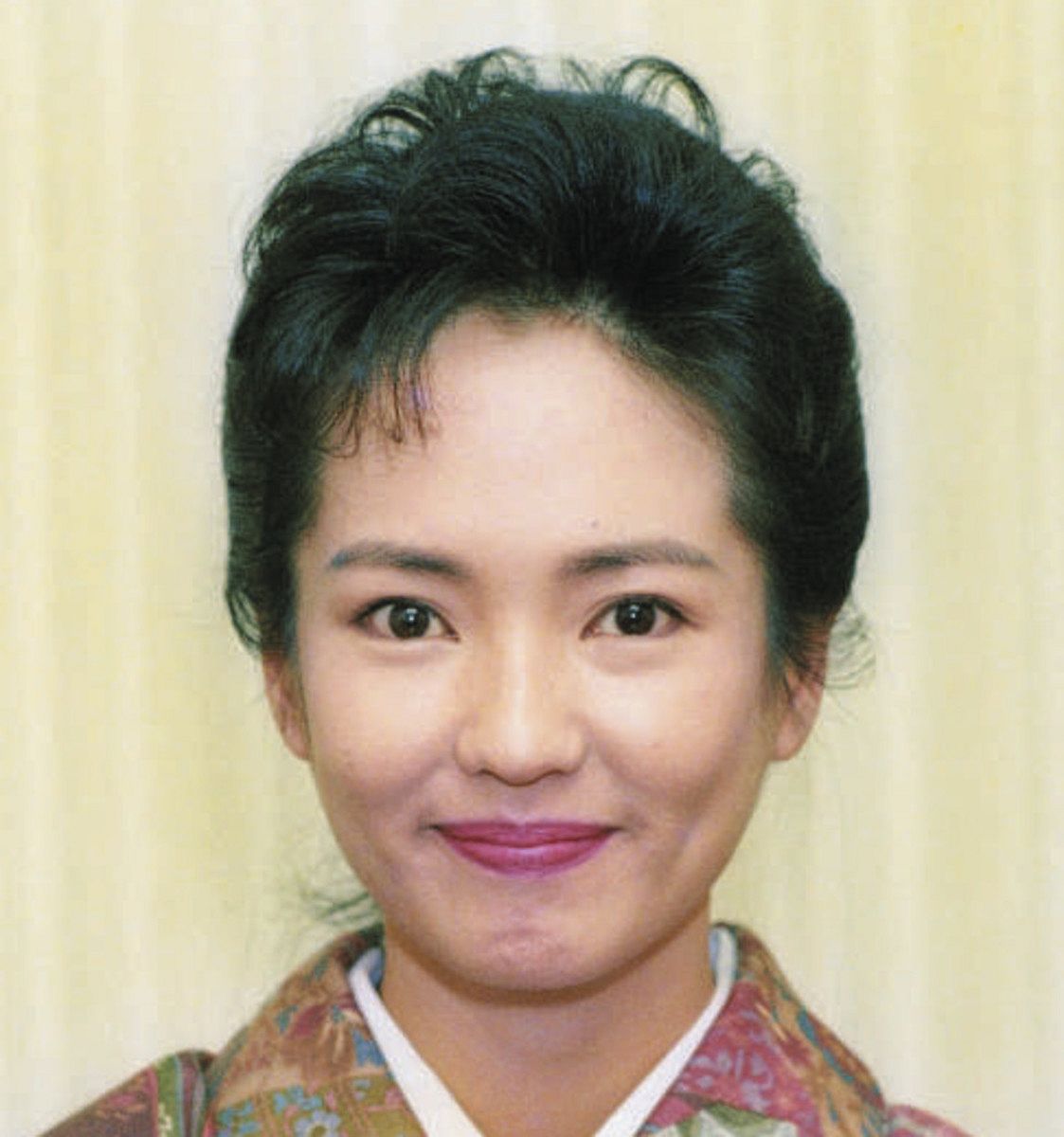 中村 雅俊 妻