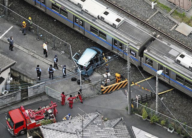 東武野田線の電車と乗用車衝突 乗用車の大人1人 子ども2人搬送 埼玉 春日部 東京新聞 Tokyo Web