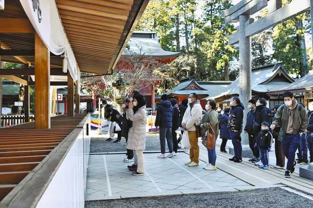 コロナと生きる いばらき 県内静かな初詣 鹿島神宮 参拝客まばら 東京新聞 Tokyo Web コロナと生きる いばらき 県内静かな初詣 鹿島神宮 参拝客まばら 東京新聞 Tokyo Web