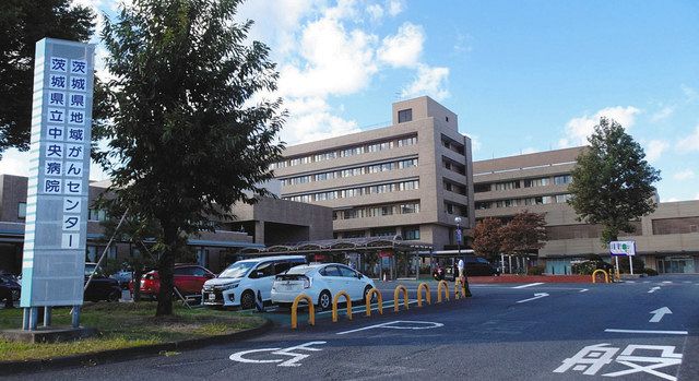 ５００床を備える県立中央病院。本県の中核的な総合病院の一つだ＝笠間市で
