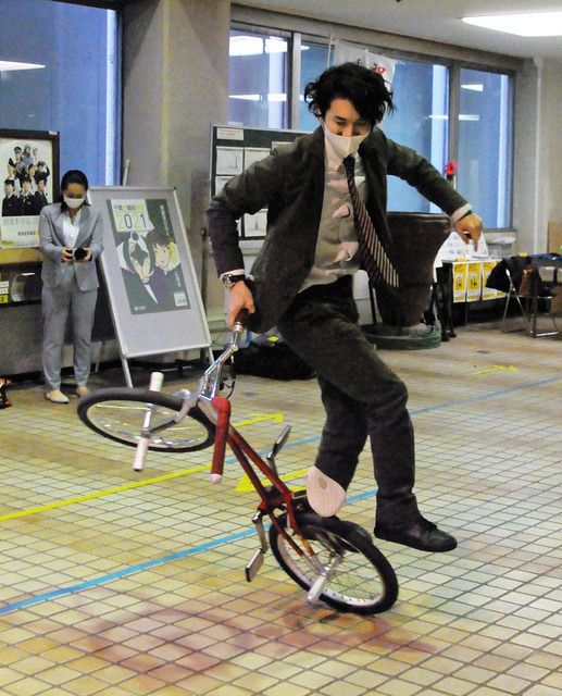 ひとキラリ＞「海外の大会で優勝を」 BMXライダー・池田貴広さん 技で