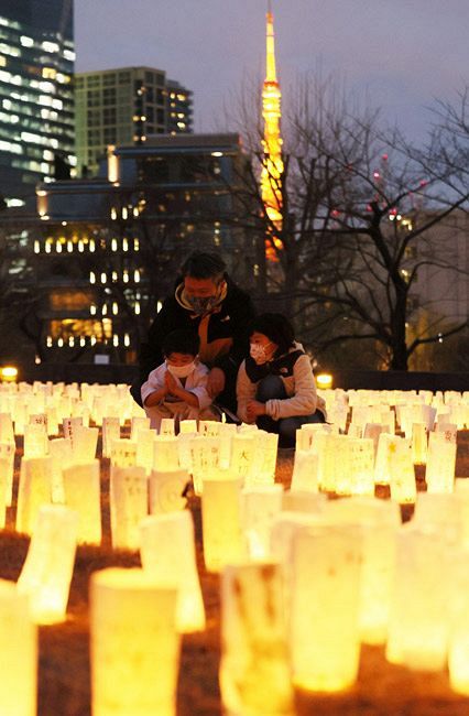 東日本大震災で被災した人たちの思いをキャンドルに 東京 六本木 東京新聞 Tokyo Web 東日本大震災で被災した人たちの思いをキャンドルに 東京 六本木 東京新聞 Tokyo Web
