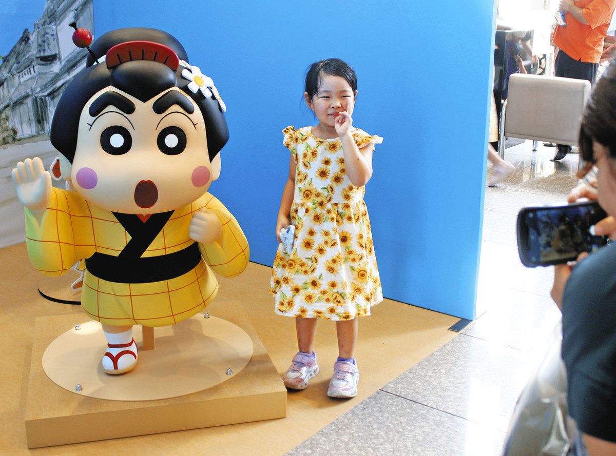 しんちゃんが和装でお出迎えだゾ 春日部に新たなモニュメント 粕壁宿