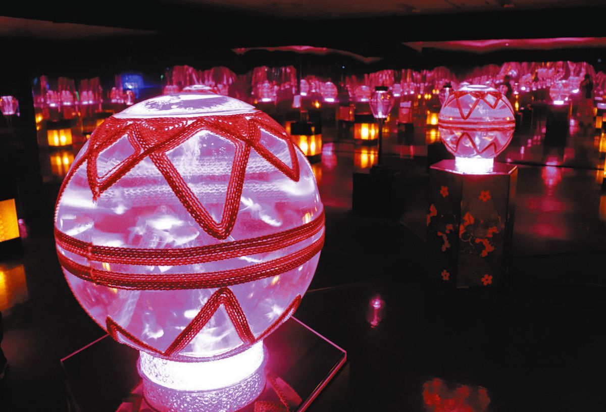 幻想的な金魚アート さいたまスーパーアリーナ きょうから展示：東京