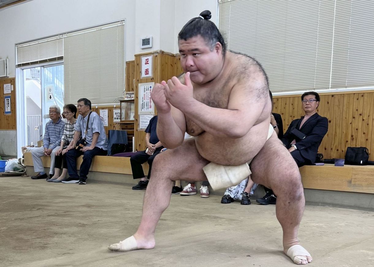 幕内 最 年 長