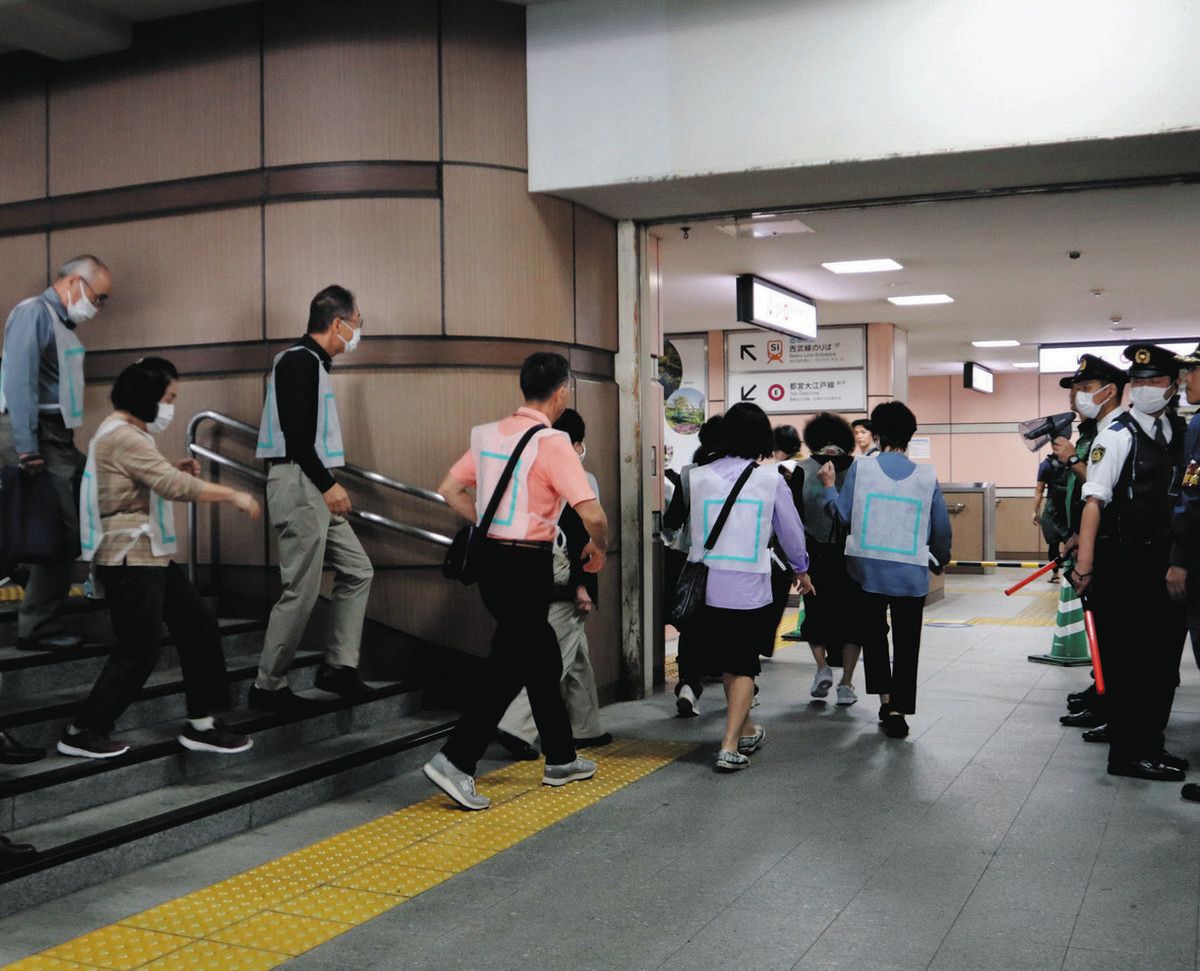 Missile Evacuation Drill on Toei Oedo Line in Nerima Ward – Tokyo Residents Practice Evacuation