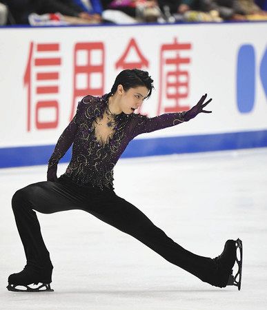 羽生Ｖ ３年ぶりファイナル フィギュアスケート・ＮＨＫ杯：東京新聞