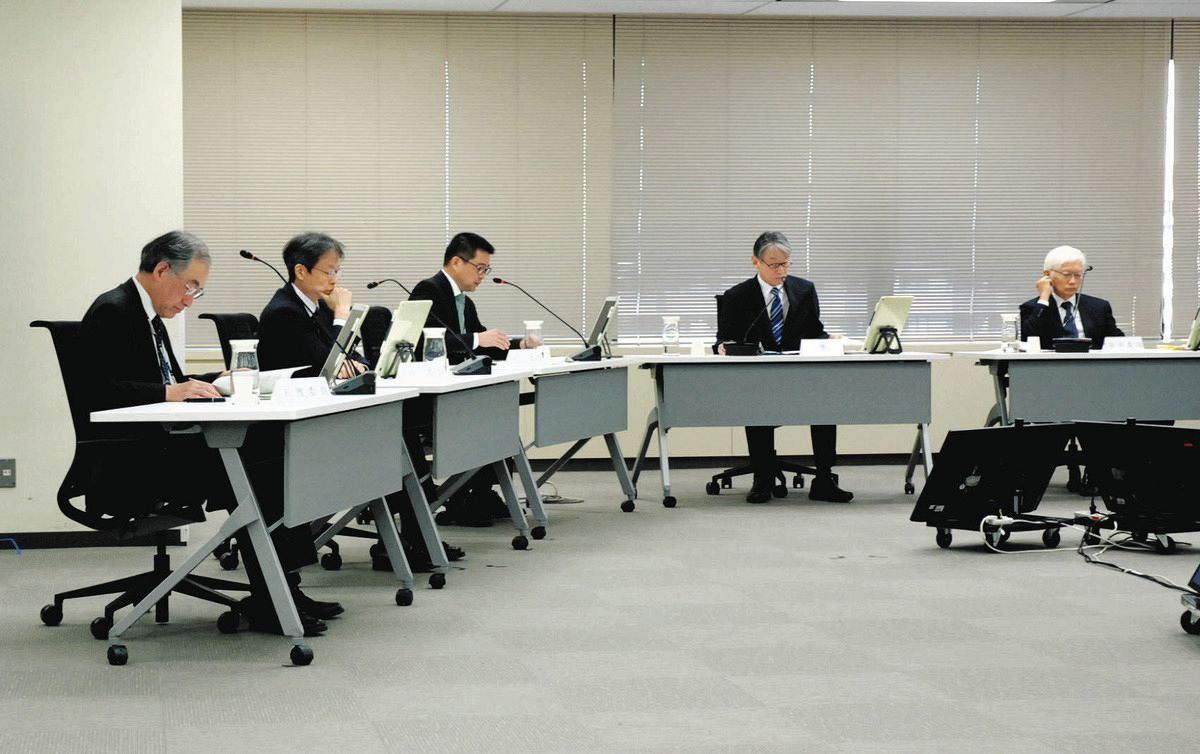テロ対策についての検査報告書案などを議論した原子力規制委員会＝6日、東京都港区で