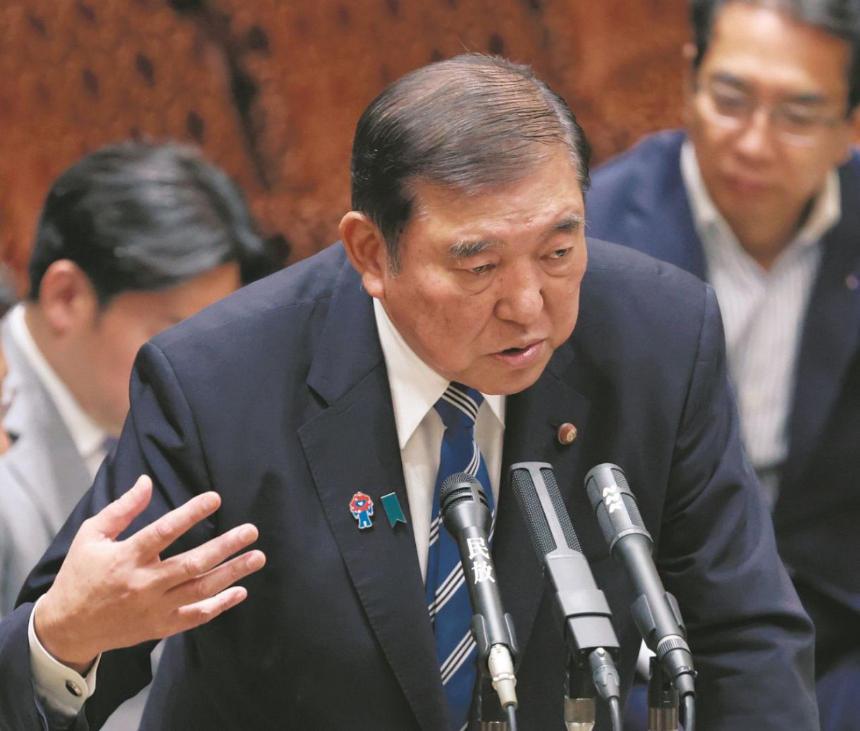 日本の財政、ギリシャより悪い」って本当？ 首相発言を裏付けるデータはあるけど、豊かさ示す指標も… ：東京新聞デジタル