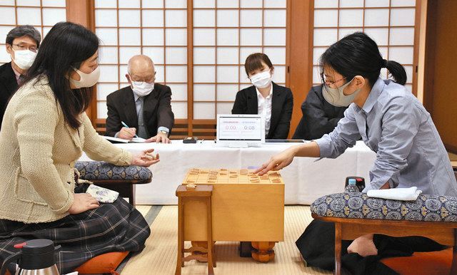 育児 介護 手術乗り越え最年長タイトルへ 将棋の中井女流六段51歳で倉敷藤花戦に挑戦中 東京新聞 Tokyo Web