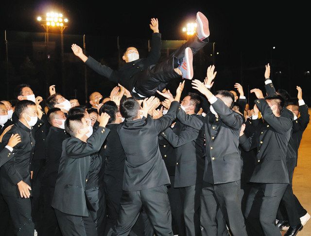 やっと選ばれほっと」 船橋市の市立船橋高校・森本投手が巨人から指名