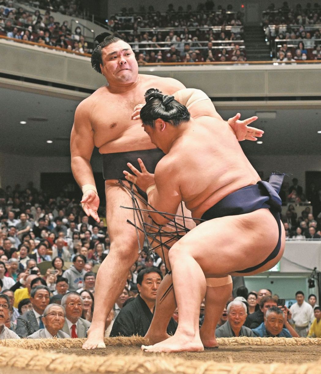 霧島、連覇は逃すも横綱大関でただ一人完走 千秋楽まで夏場所 