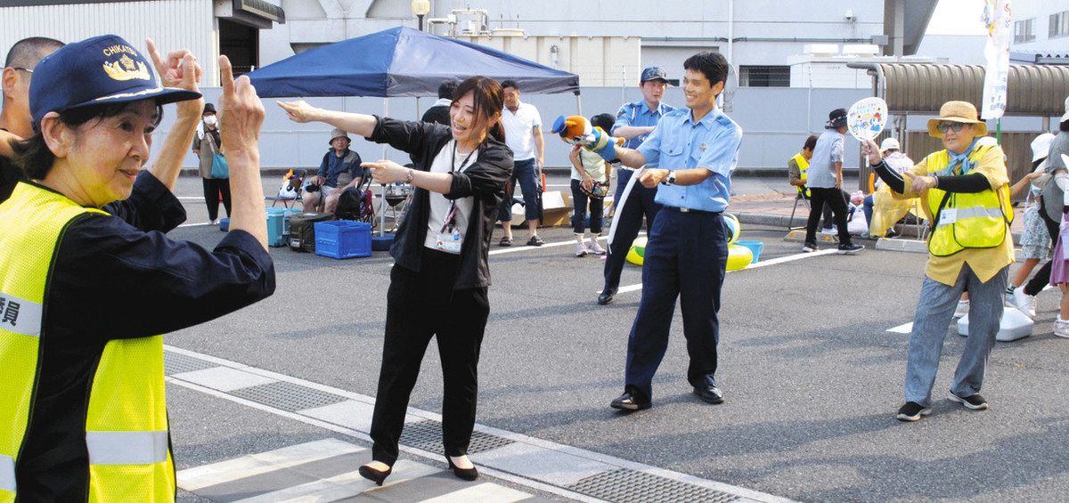 首都　交通安全会　警察 Former yokozuna Takanohana becomes police chief for one day