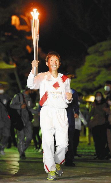 東京五輪の聖火ランナーを務めた＝2021年4月、長野市で