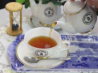 英国式紅茶の味わい方　王室御用達の店が伝授