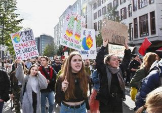 気候変動対策「今すぐ」　デモ１６０カ国「若者団結示せた」