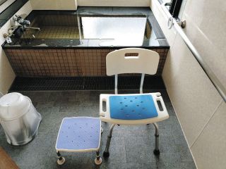 ï¼œå±±å´Žã¾ã‚†ã¿ã®ãƒãƒªã‚¢ãƒ•ãƒªãƒ¼ã§è¡Œã“ã†ï¼žå±±æ¢¨ãƒ»çŸ³å’Œæ¸©æ³‰ã€€ãŠã™ã™ã‚ã¯ã€Œãªã”ã¿ã®æ¹¯ã€ã€€å…¬å…±æ–½è¨­ã§ãŠæ‰‹é ƒã€€å…¥æµ´ä»‹åŠ©ã‚‚å¯