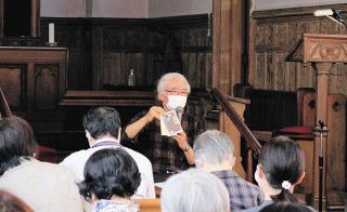 20年目の「絵本大学」　「浦和諸聖徒教会礼拝堂」で開講　児童文学者・斎藤さん「読み聞かせは大人にも重要」