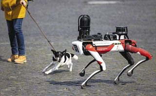 イメージ戦略に失敗？「SF的悪夢だ」との反対受け…ニューヨーク市警、犬型ロボットの使用中止