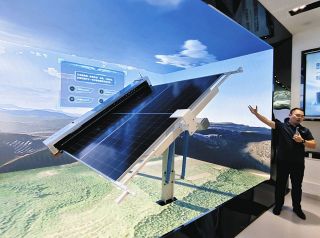 詩人・三好達治の絶筆「春の落葉」 直筆原稿が東京都内で