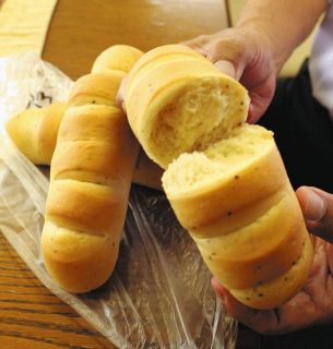 「パン祖のパン」181年前の幻のレシピ発見　兵糧パンと違いふっくら　メモ基に地元業者が再現　静岡県伊豆の国市で
