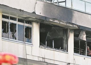 書く人＞実像を浮き彫りに 『岡村昭彦を探して ベトナム戦争を報じた