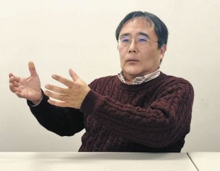 エド・イン・ブラック＞（下） 鈴木其一《暁桜夜桜図》 墨の「静」と