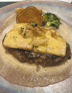 ＜わが街のイチ推し＞洋食店「らいむらいと」（市ケ谷）　 ジューシー ハンバーグ　