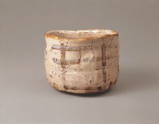 カジュアル美術館＞国宝《志野茶碗 銘卯花墻》 重要文化財《玳皮