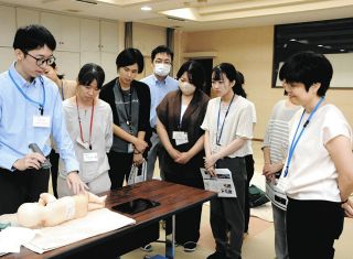 è„±è‡¼ãªã©ä¹³å¹¼å…ã®è‚¡é–¢ç¯€ç•°å¸¸ã€€è¶…éŸ³æ³¢ç”»åƒã§æ—©æœŸç™ºè¦‹ã€€ä¿å¥å¸«ãŒæ’®å½±ã€åŒ»å¸«ãŒè¨ºæ–­ã€€æ„›çŸ¥ã¨æ²–ç¸„ã§ç ”ç©¶é€²ã‚€