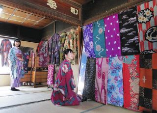 伝統織物「銘仙」秩父彩る　市内で絹市　魅力をPR