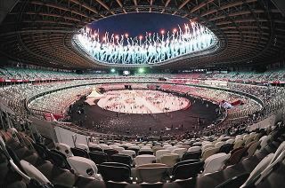 At the opening ceremony of the Olympics, 4000 boxes of food were discarded