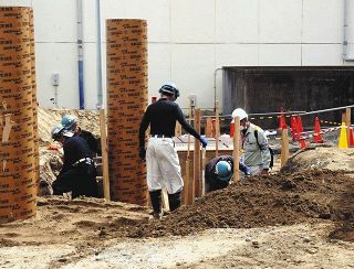 東海再処理施設　耐震強化へ地盤工事開始　高レベル廃液貯蔵建屋周辺